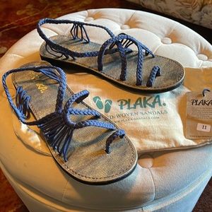Plaka handwoven sandals